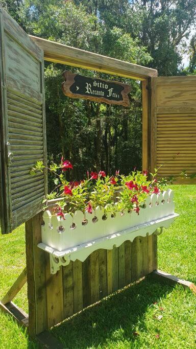 Sitio Recanto Feliz Holiday home *